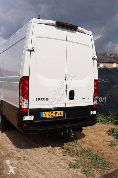 Iveco  35C14 van