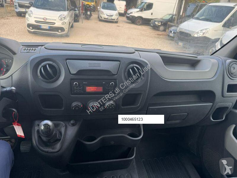 Коммерческий автомобиль Renault