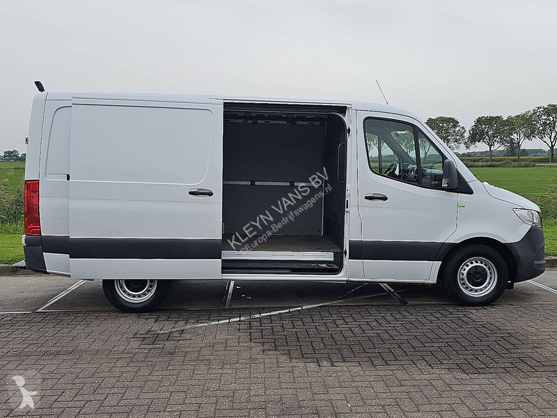 Mercedes 314 L2H1 RWD Trekhaak van