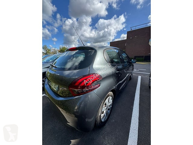 Коммерческий автомобиль Peugeot 208