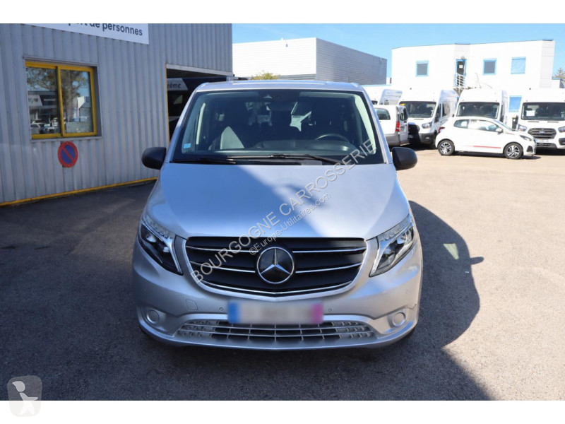 Mercedes  van