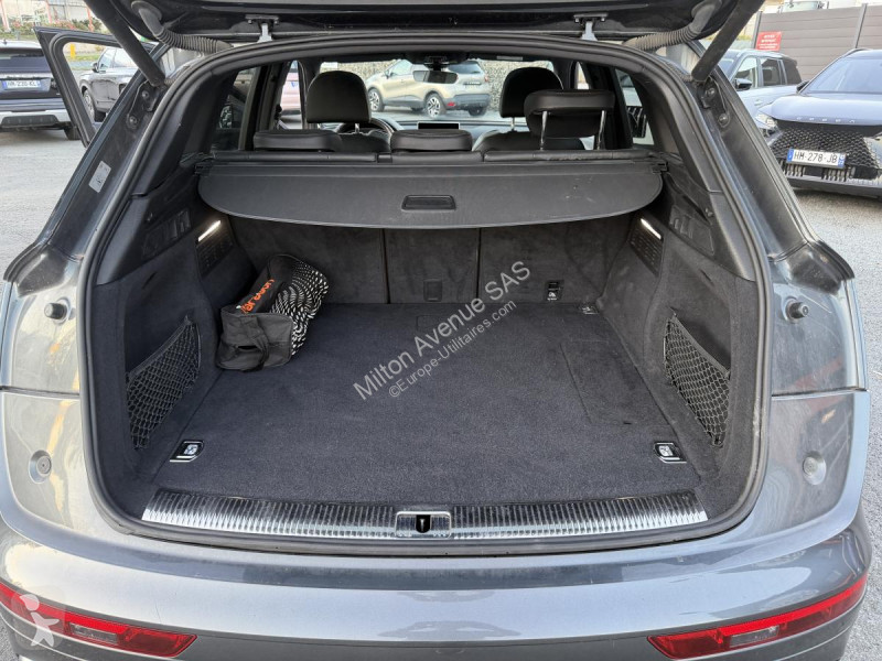 Audi  van