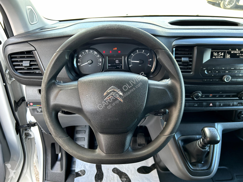 Коммерческий автомобиль Citroën M Bluehdi 120...