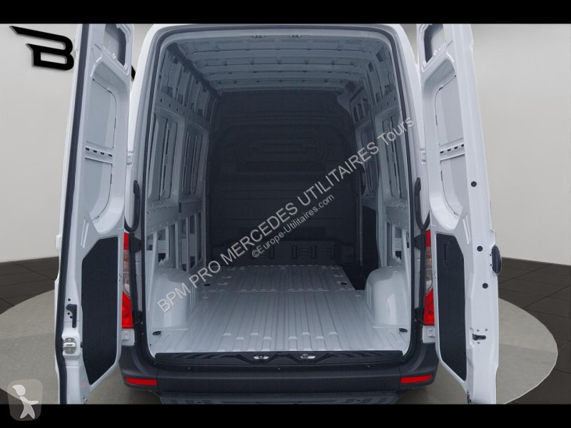 Коммерческий автомобиль Mercedes Fg 315 CDI 37...