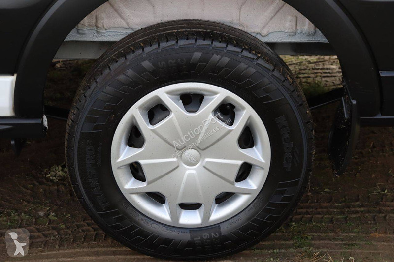 Furgoneta Ford