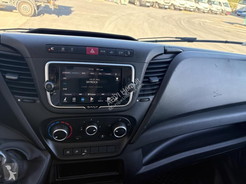 Furgoneta Iveco 35S14V12 CAMERA DE RECUL...