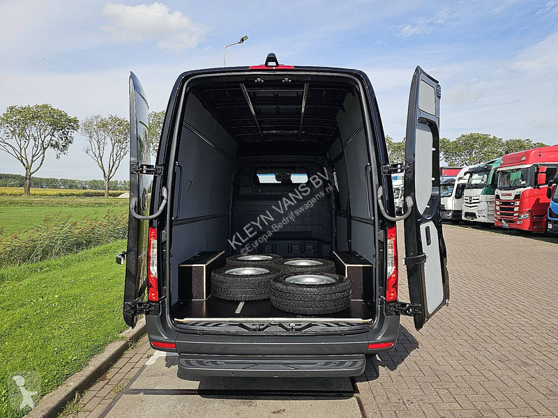 Haszongépjármű Mercedes 317 L2H2 LED Mbux10 Navi