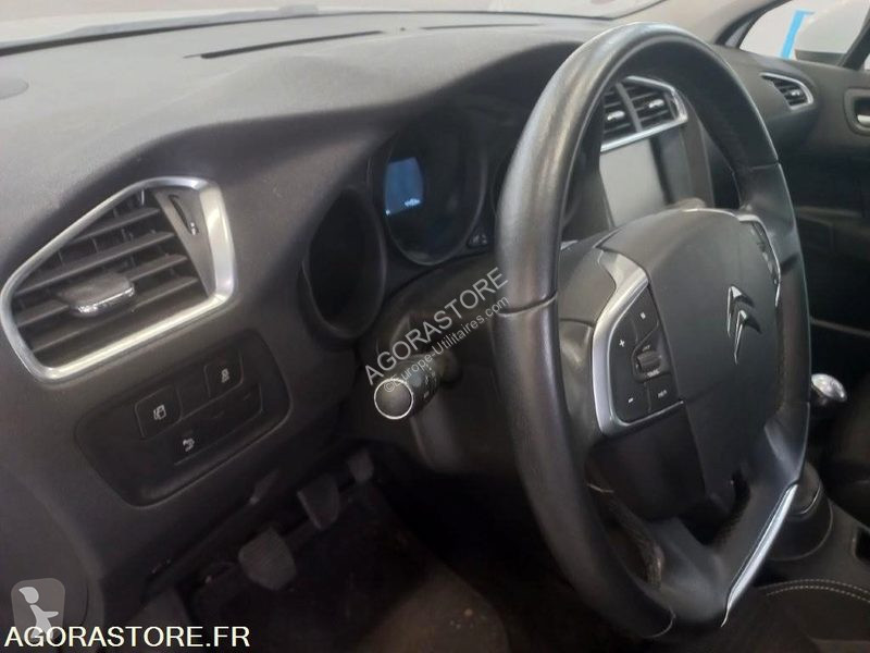 Veículo utilitário Citroën C4