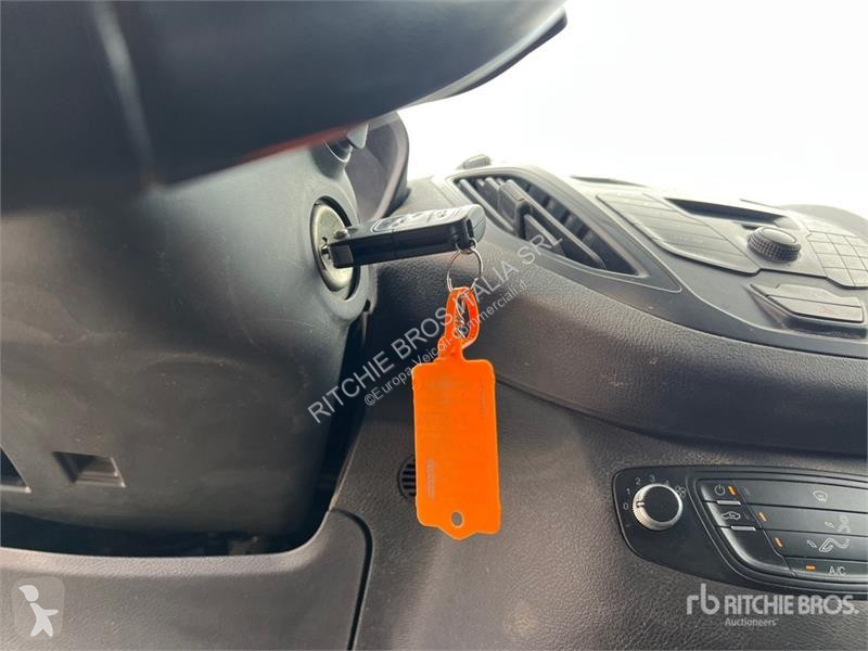 Veículo utilitário Ford Courier Cargo Van