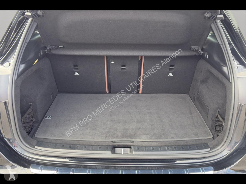 Veículo utilitário Mercedes GLA 200 d 150ch AMG...