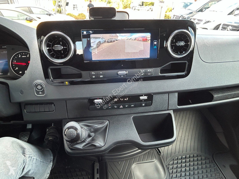 Veículo utilitário Mercedes 317 CDI 4325 DoKa...