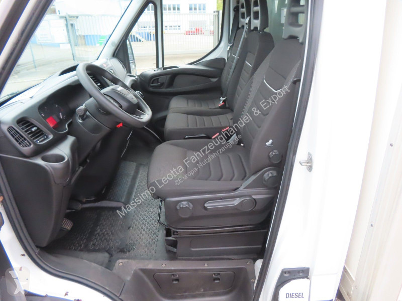 Užitkové vozidlo Iveco 35C16  3,0  Möbelkoffer...
