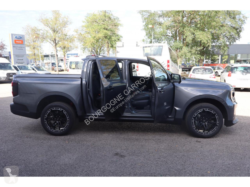 Véhicule utilitaire Ford