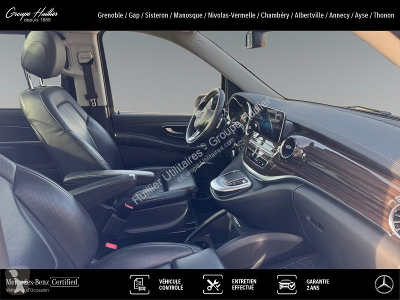 Véhicule utilitaire Mercedes 300 d 4MATIC...