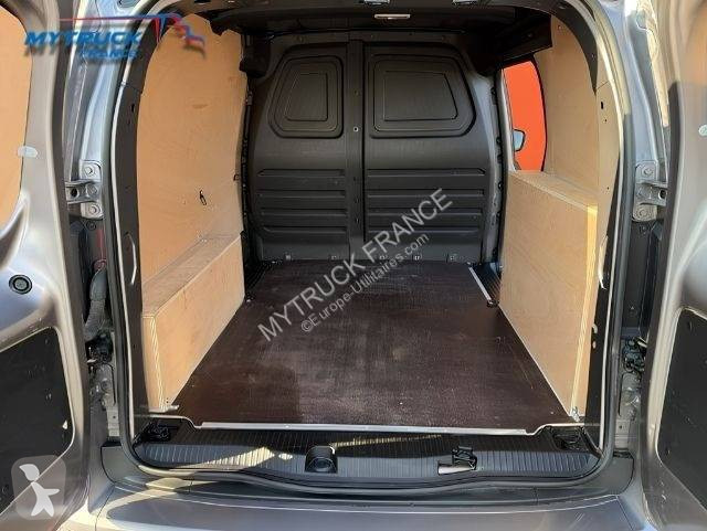 Véhicule utilitaire Mercedes 112 CDI