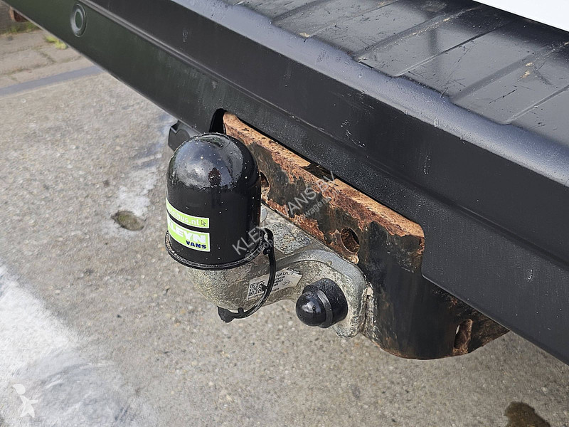 Véhicule utilitaire Renault 2.0 DCI L2H1 Airco...