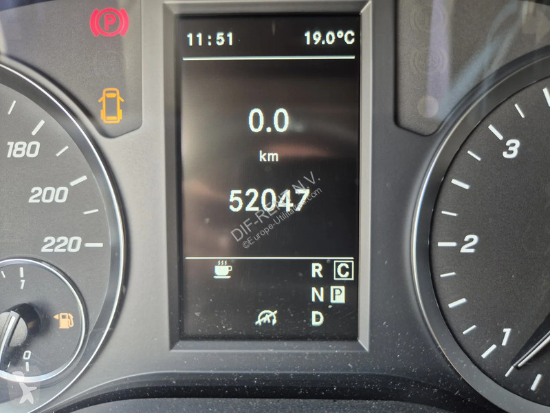 Véhicule utilitaire Mercedes 114 CDI TOURER