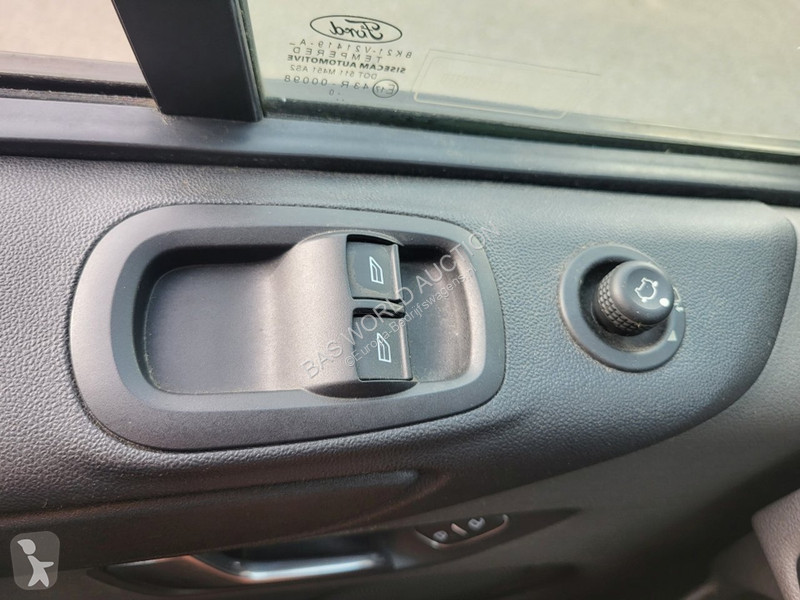 Véhicule utilitaire Ford 300 2.0 TDCI L1H1...