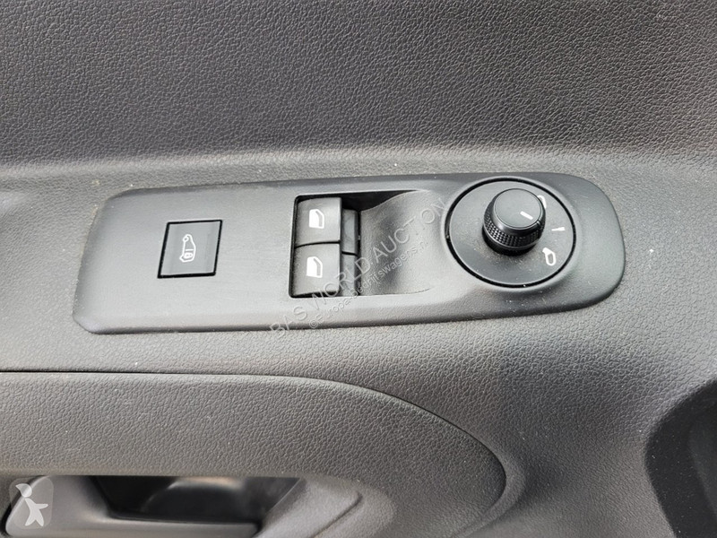 Véhicule utilitaire Opel 1.6D L1H1 Edition