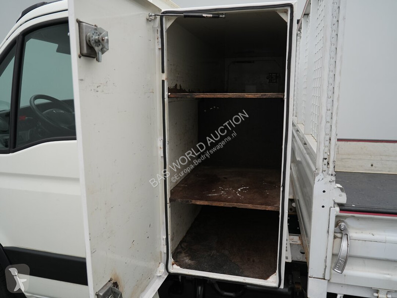 Véhicule utilitaire Iveco 35C13