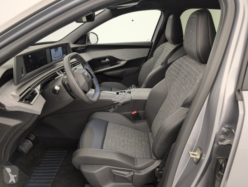 Véhicule utilitaire Peugeot