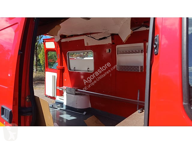 Коммерческий автомобиль Renault MASTER