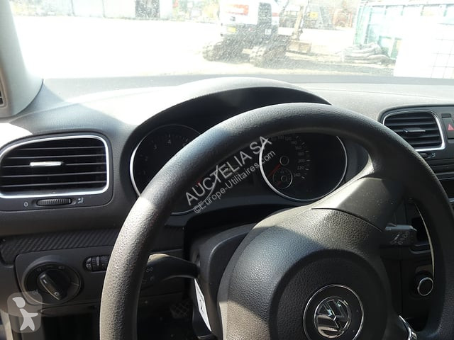 Коммерческий автомобиль Volkswagen GOLF TSI