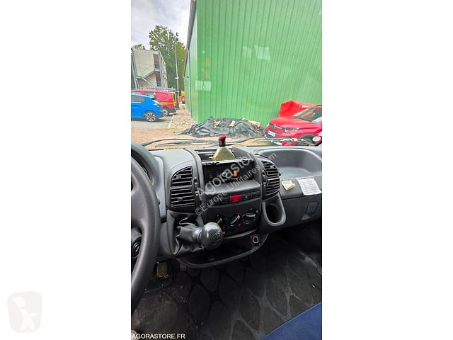 Коммерческий автомобиль