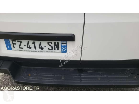 Коммерческий автомобиль