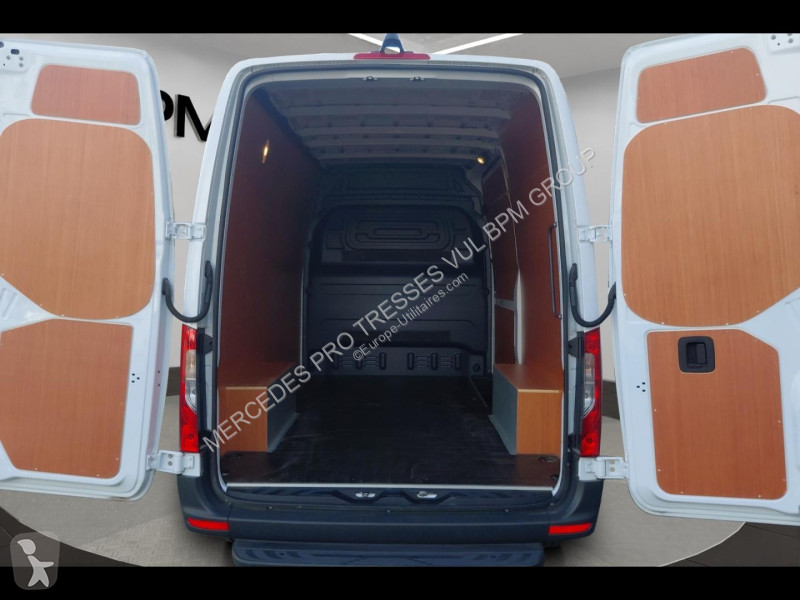 Коммерческий автомобиль Mercedes Fg 315 CDI 37...
