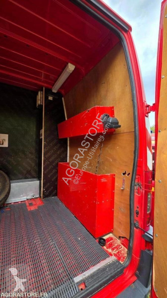 Samochód dostawczy Peugeot BOXER