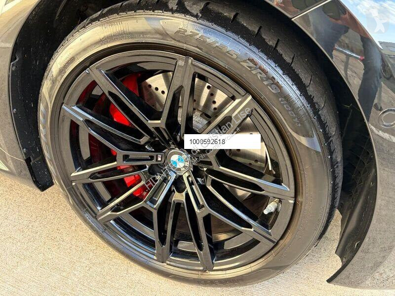 Véhicule utilitaire BMW M2