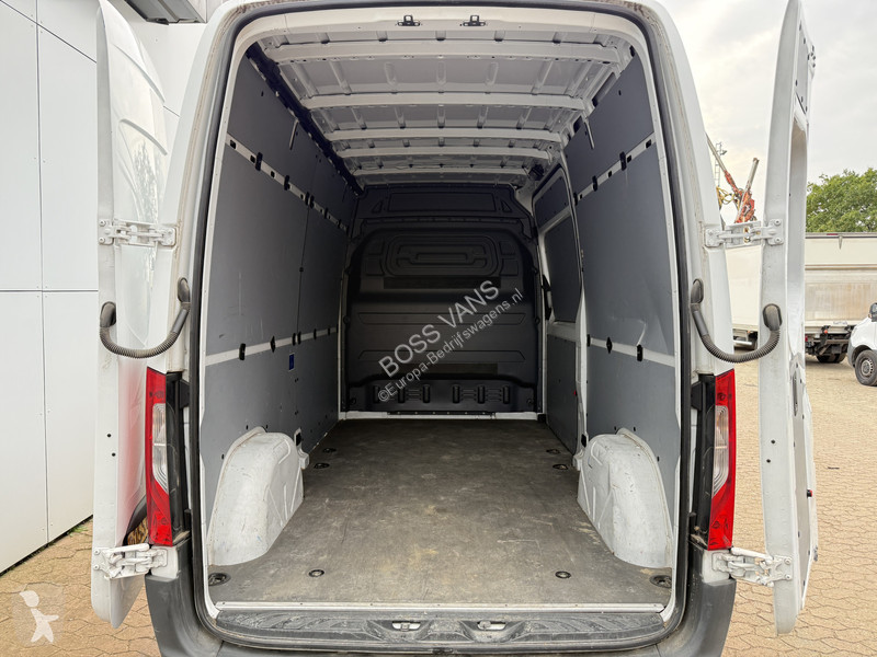 Nyttofordon Mercedes 312 55kWh L2H2 Elektrisch...