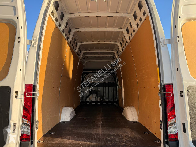 Nyttofordon Iveco DAILY 35S14 V
