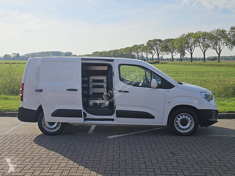 Autoutilitară Opel 1.5 D 75KW EDIYION