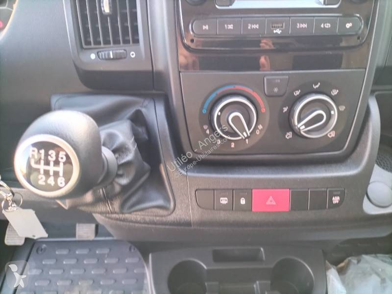 Véhicule utilitaire Opel 3.5 L3H2 2.2 140CH...