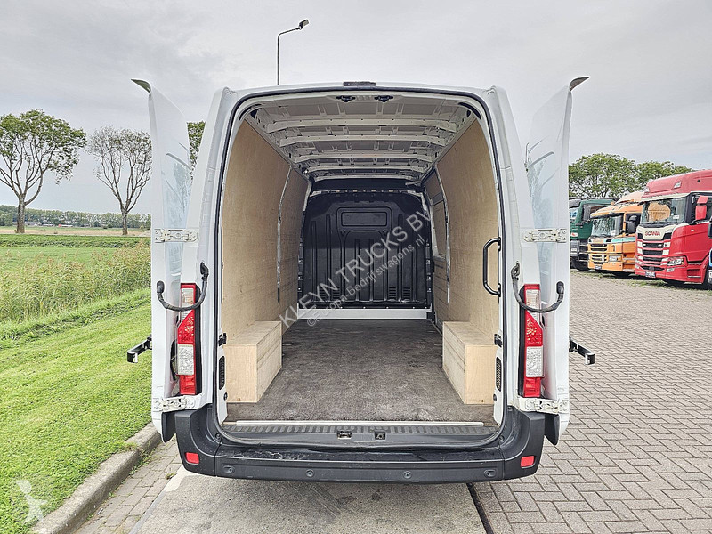 عربة نفعية Renault 2.3 DCI 150 RED L3H2