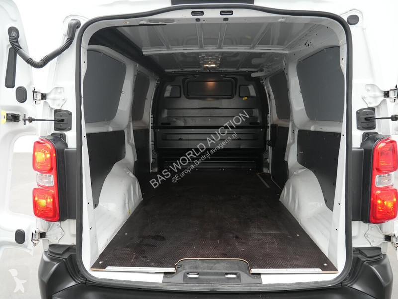Autoutilitară Opel 145PK