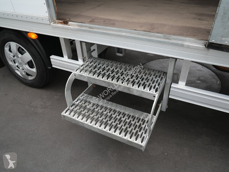 Furgoneta Renault 145PK