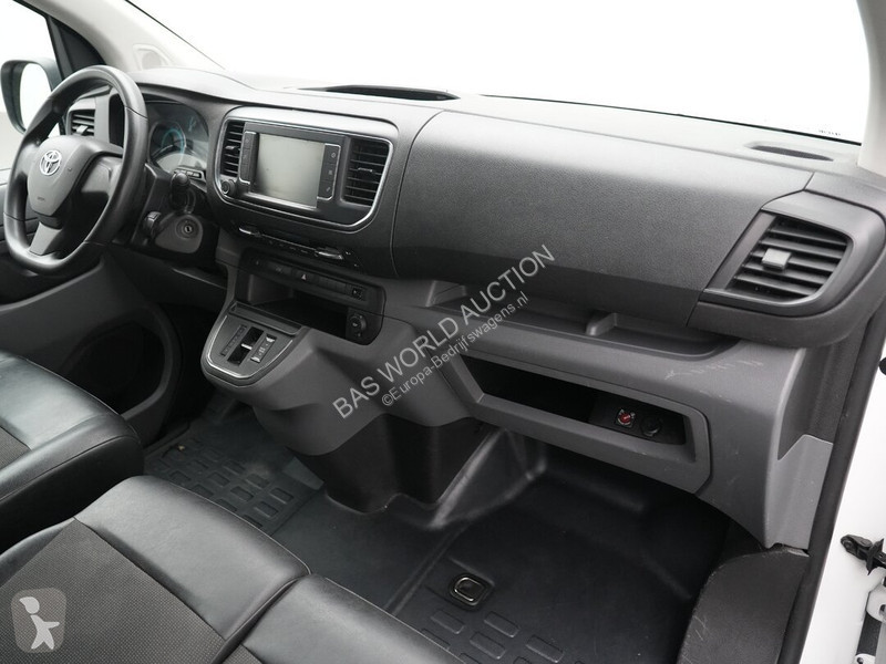 عربة نفعية Toyota ProAce Electric 136pk Electric