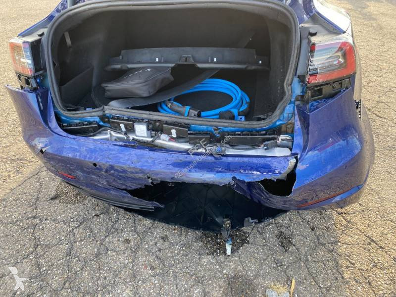 Véhicule utilitaire Tesla