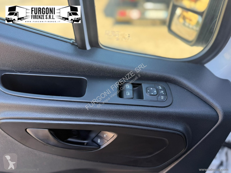 عربة نفعية Mercedes F32/30 214CDI TN Furg. Pro