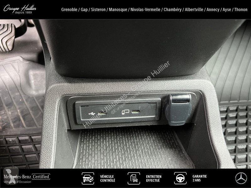 Véhicule utilitaire Mercedes 110 CDI Fourgon...