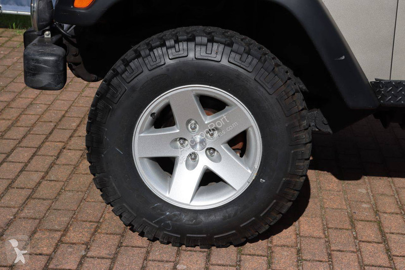 عربة نفعية Jeep