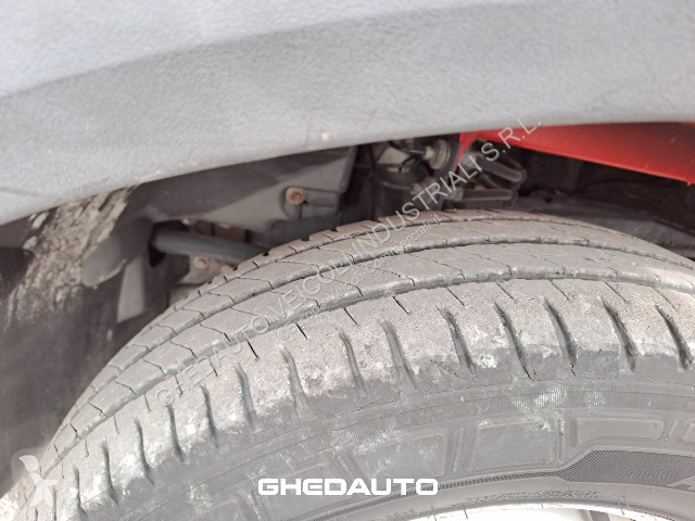 Véhicule utilitaire Iveco DAILY 35C14 CON...