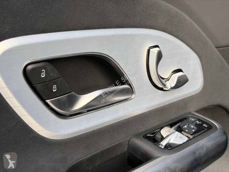 Véhicule utilitaire Mercedes GLB 250+ EQ