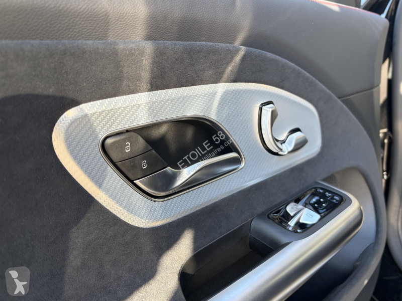 Véhicule utilitaire Mercedes CLA Shooting Brake...