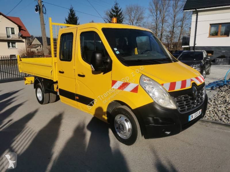 Véhicule utilitaire Renault 2.3 DCI 125
