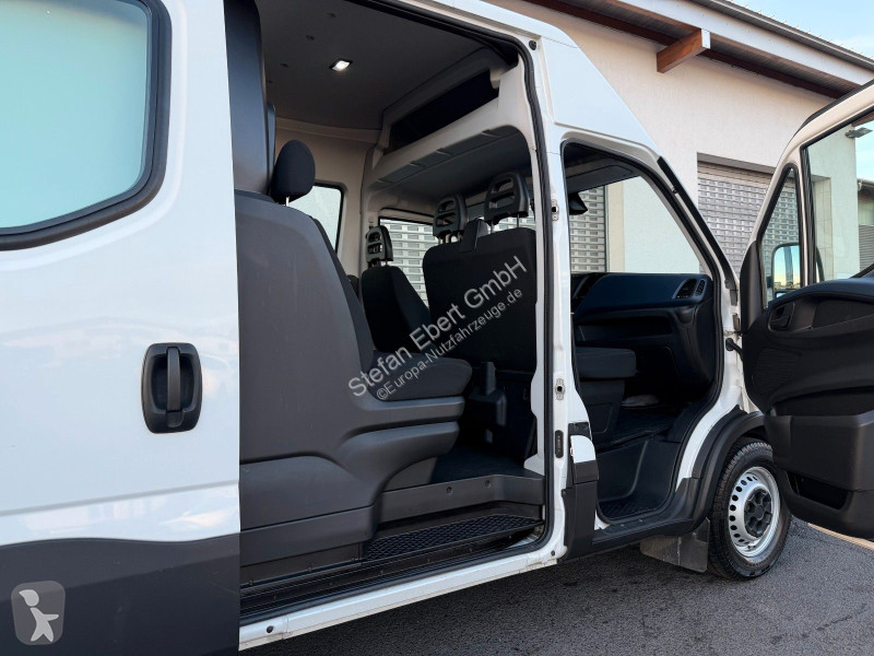 Véhicule utilitaire Iveco 35S14H CRV , Crewcab,...