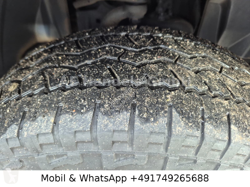 Véhicule utilitaire Nissan 2.5 dCi 4x4...